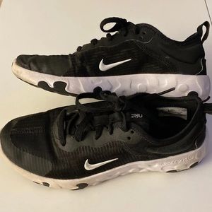 NIKE Renew Boys 5Y Black/White